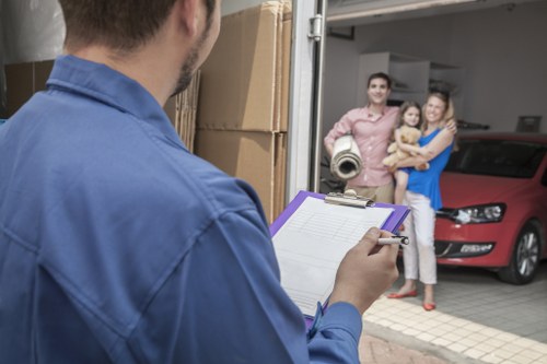 Flexible Hackney man and van transport for furniture and boxes